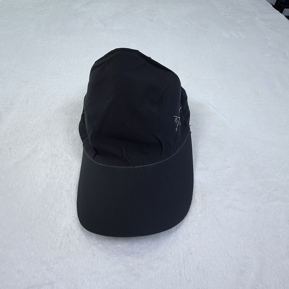 Arc’teryx Calvus Cap S/M Black Lightweight Running Hiking Hat Bird Logo